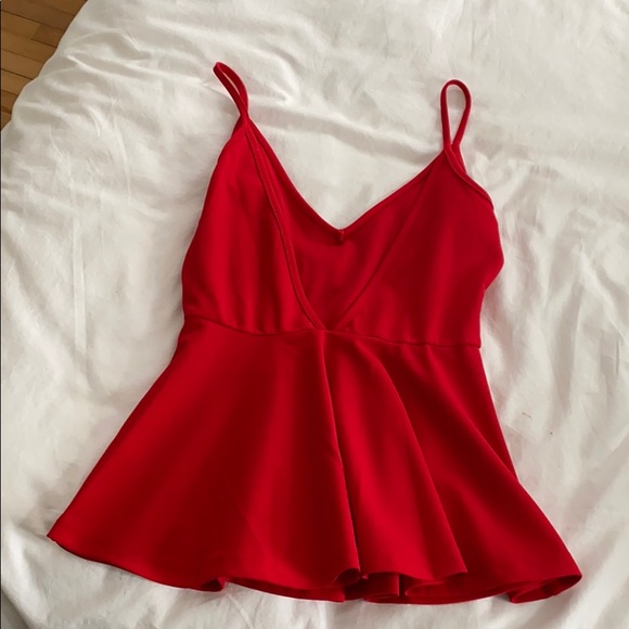 Red backless dress shirt - Picture 2 of 2